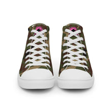 Load image into Gallery viewer, Women’s Crappie Kicks - Camo